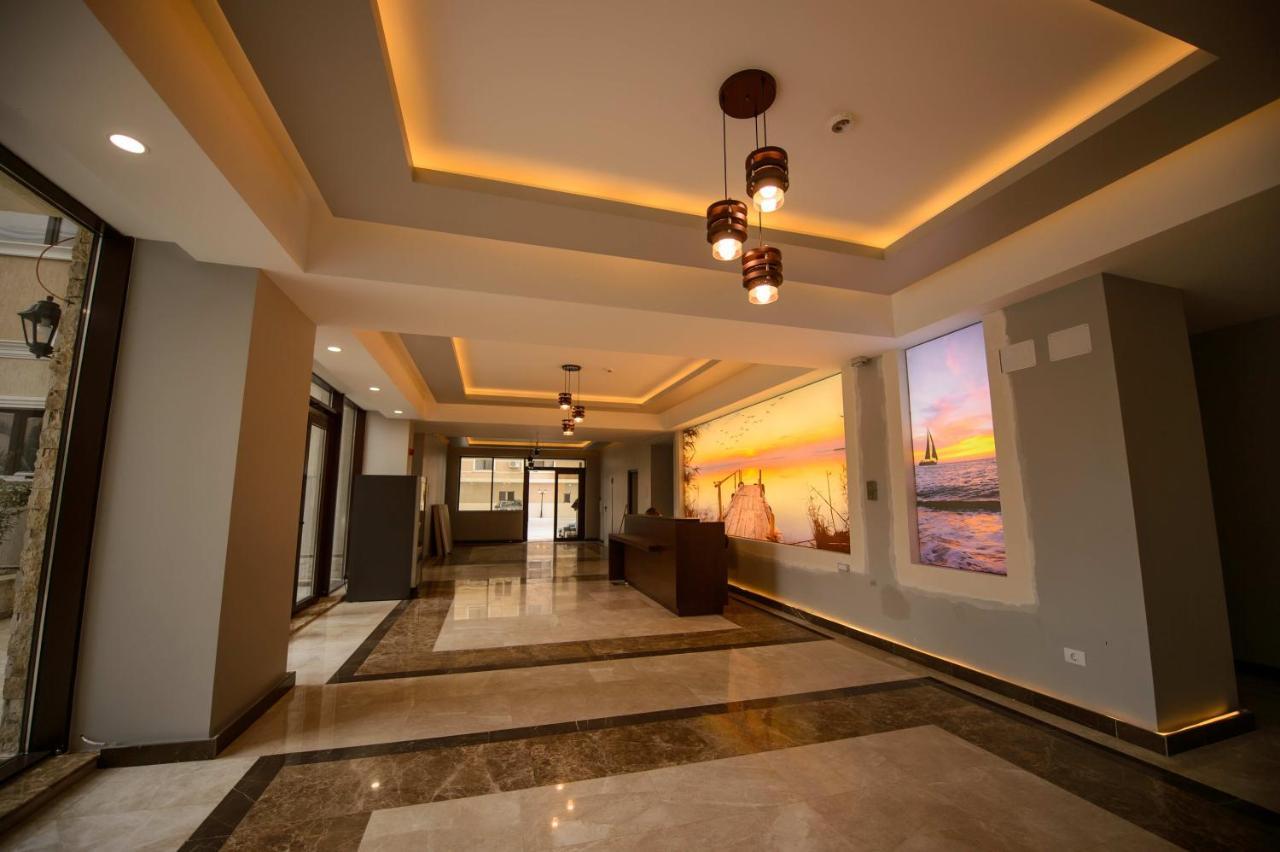Solid Residence Mihai Mamaia Bagian luar foto