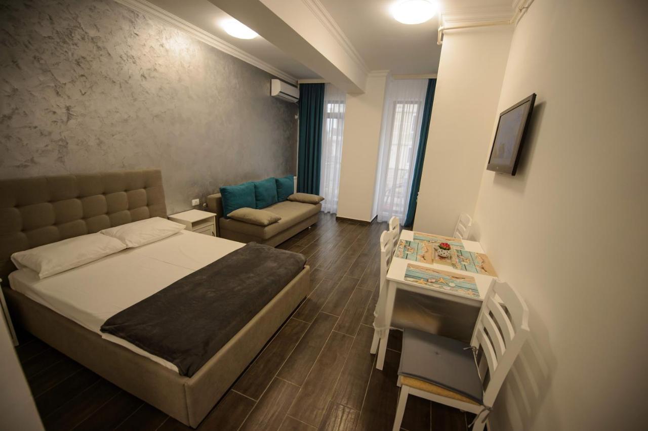 Solid Residence Mihai Mamaia Bagian luar foto
