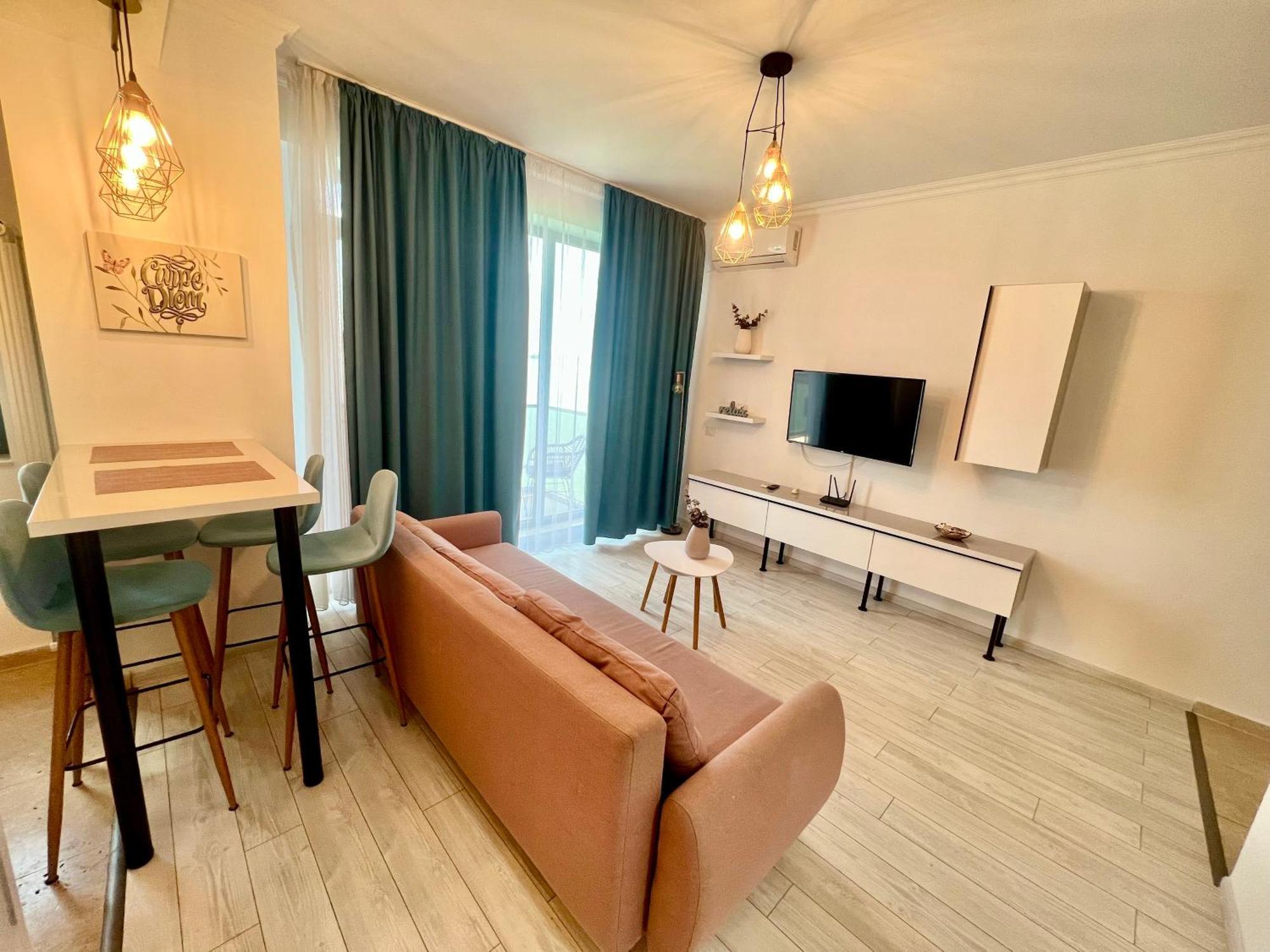 Solid Residence Mihai Mamaia Bagian luar foto